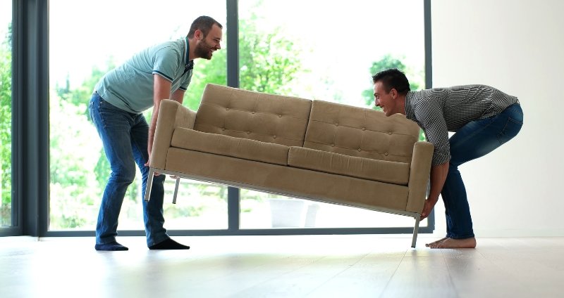 astuce pour déplacer un meuble lourd